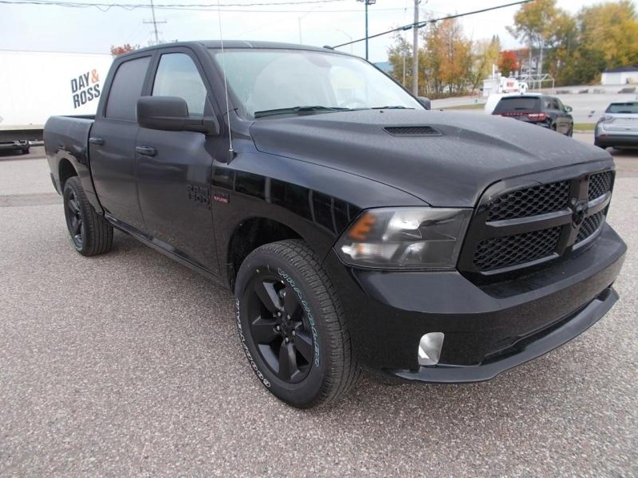 2022 RAM 1500 Classic Night Edition Photo2