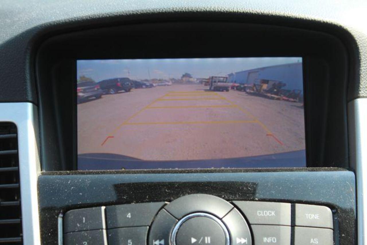 2015 Chevrolet Cruze  Photo3