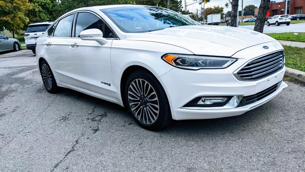 2018 Ford Fusion Hybrid Titanium Photo2