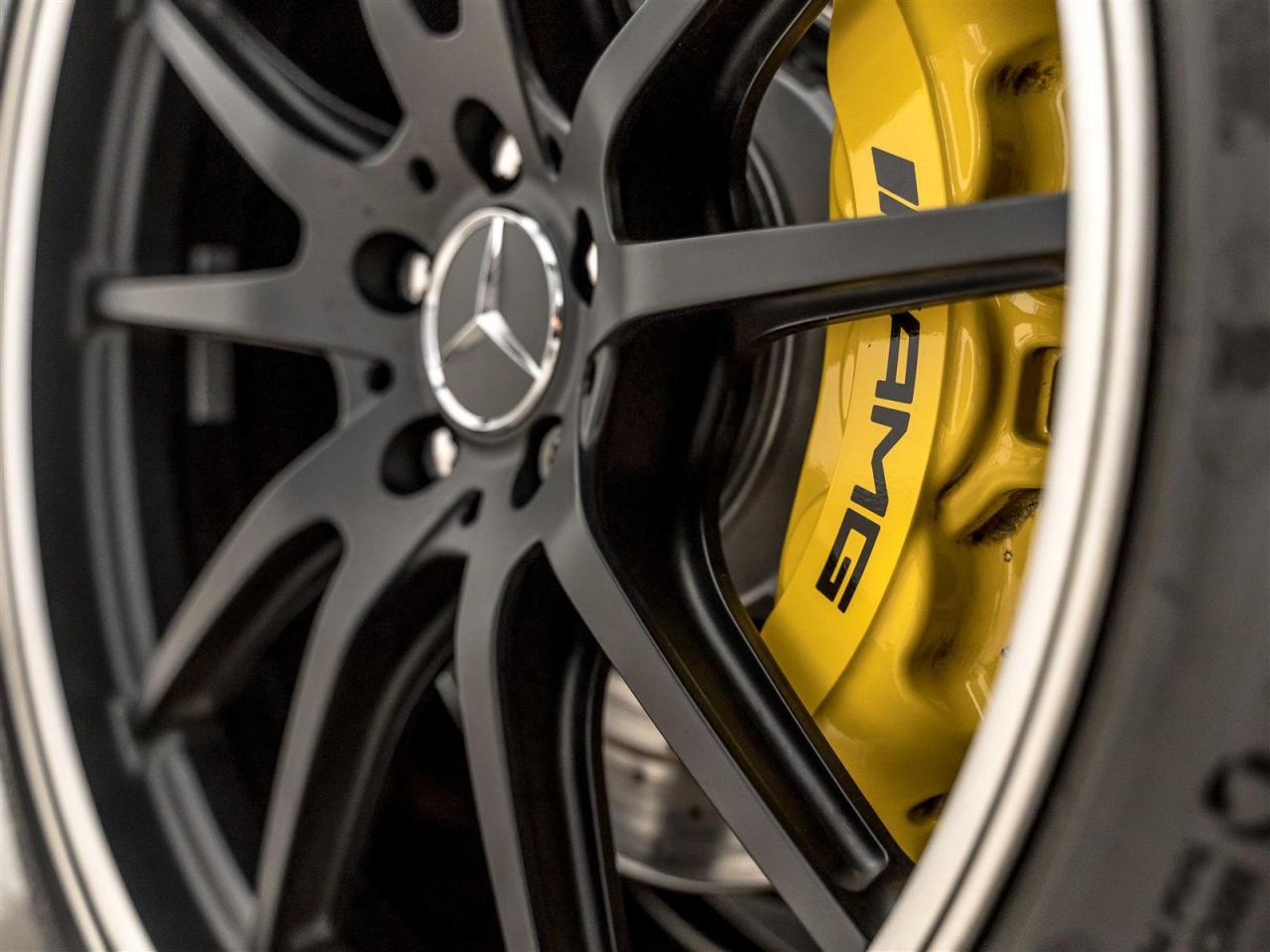 2019 Mercedes-Benz AMG GT AMG GT 63 S|PREMIUM REAR SEATING PKG|MATTE CARBON INTERIOR|MAGNO Photo