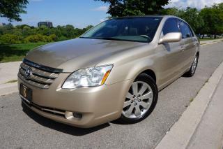 Used 2005 Toyota Avalon 1 OWNER / IMMACULATE / NAVIGATION / LOCALLY OWNED for sale in Etobicoke, ON