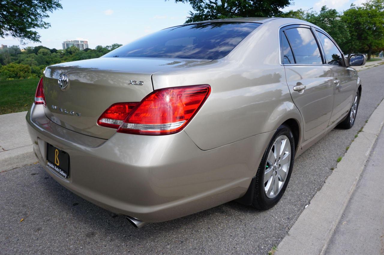 2005 Toyota Avalon 1 OWNER / IMMACULATE / NAVIGATION / LOCALLY OWNED Photo3