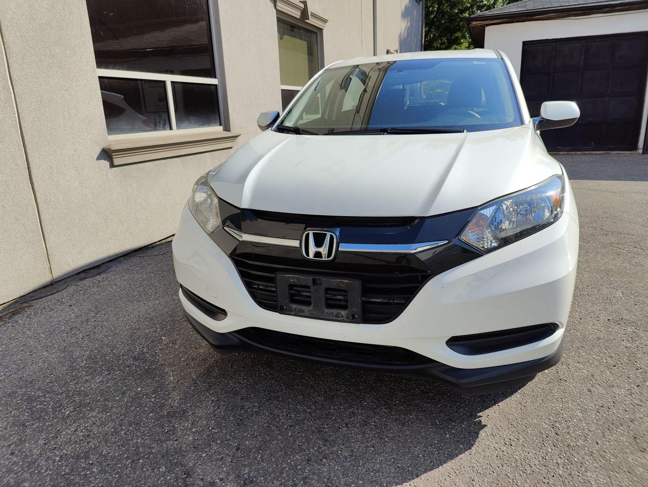2018 Honda HR-V LX AWD • Low Milage! No Accidents! - Photo #2