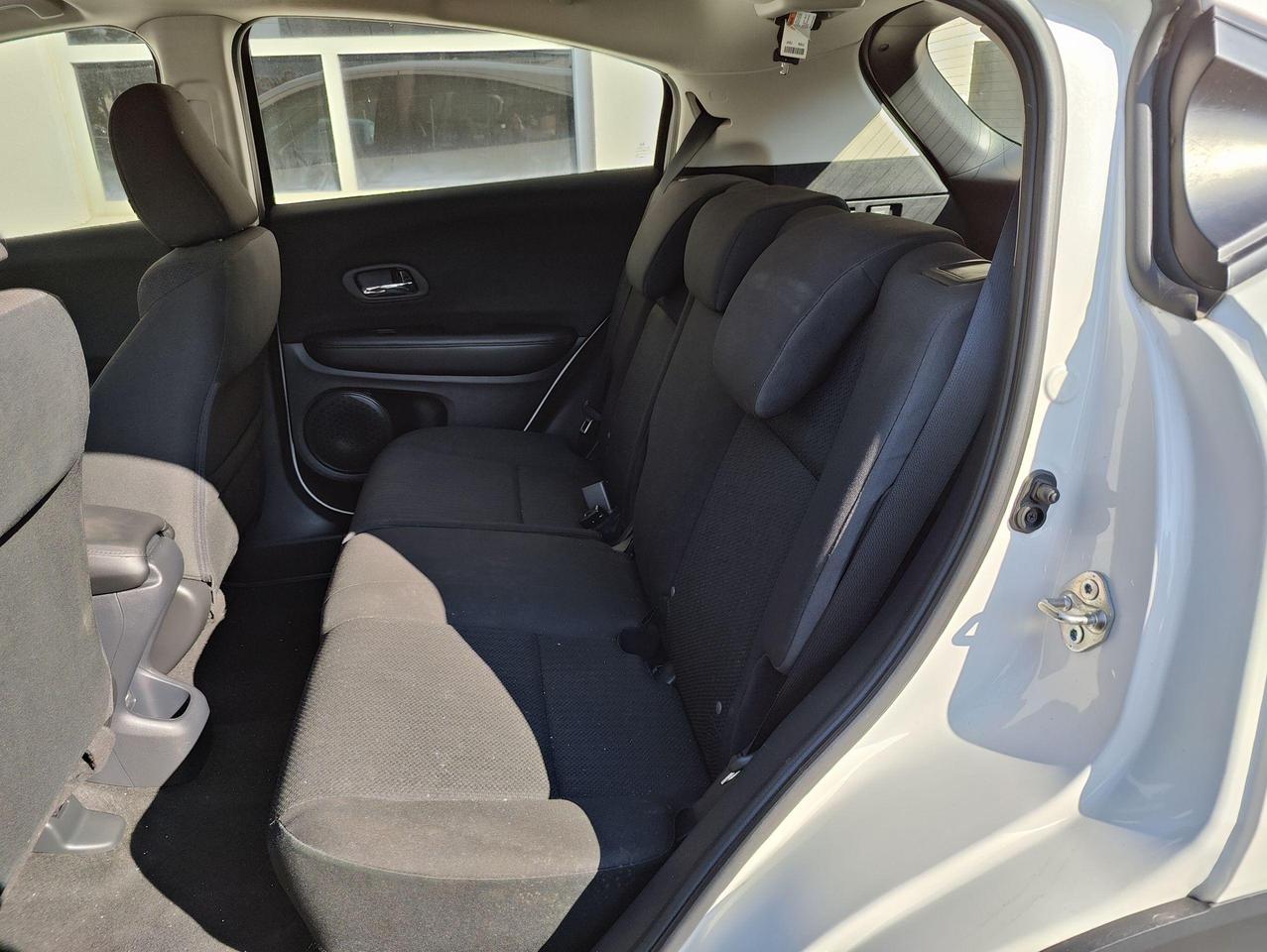 2018 Honda HR-V LX AWD • Low Milage! No Accidents! - Photo #11