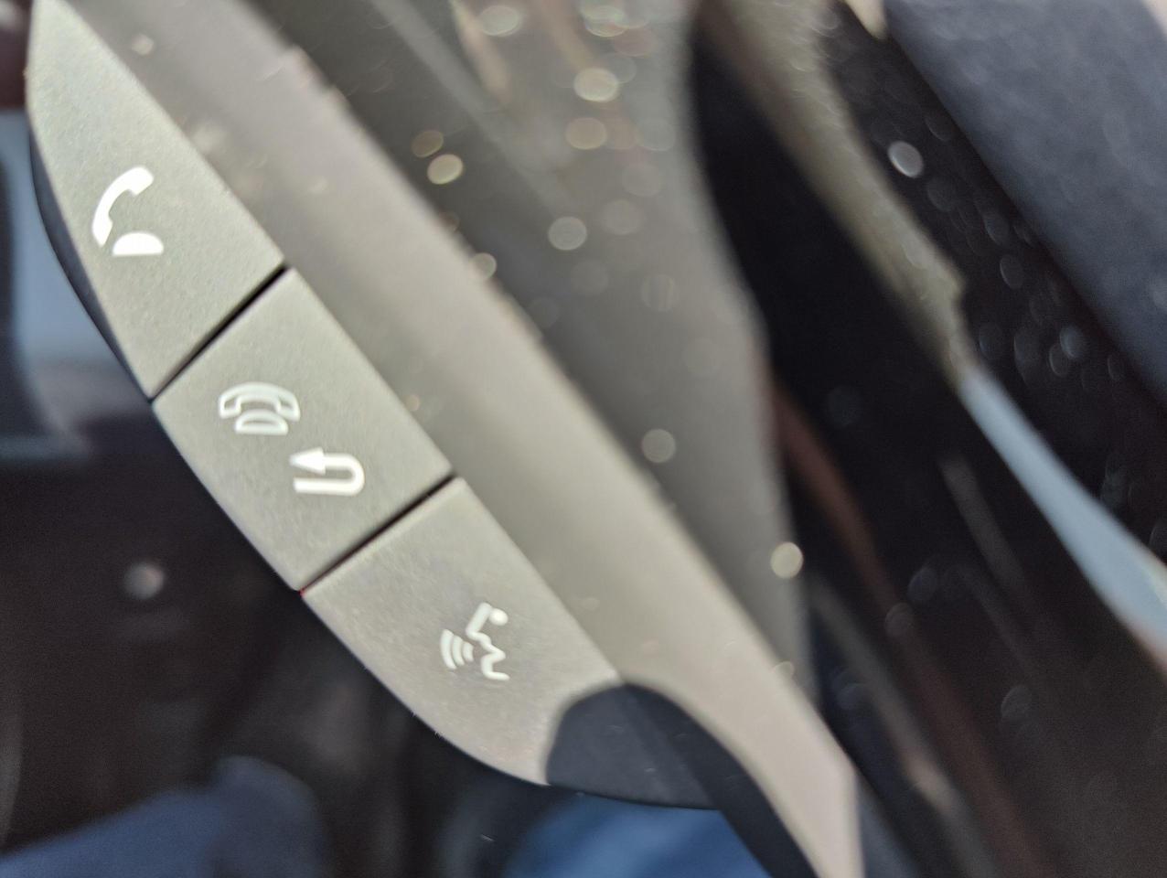 2018 Honda HR-V LX AWD • Low Milage! No Accidents! - Photo #17