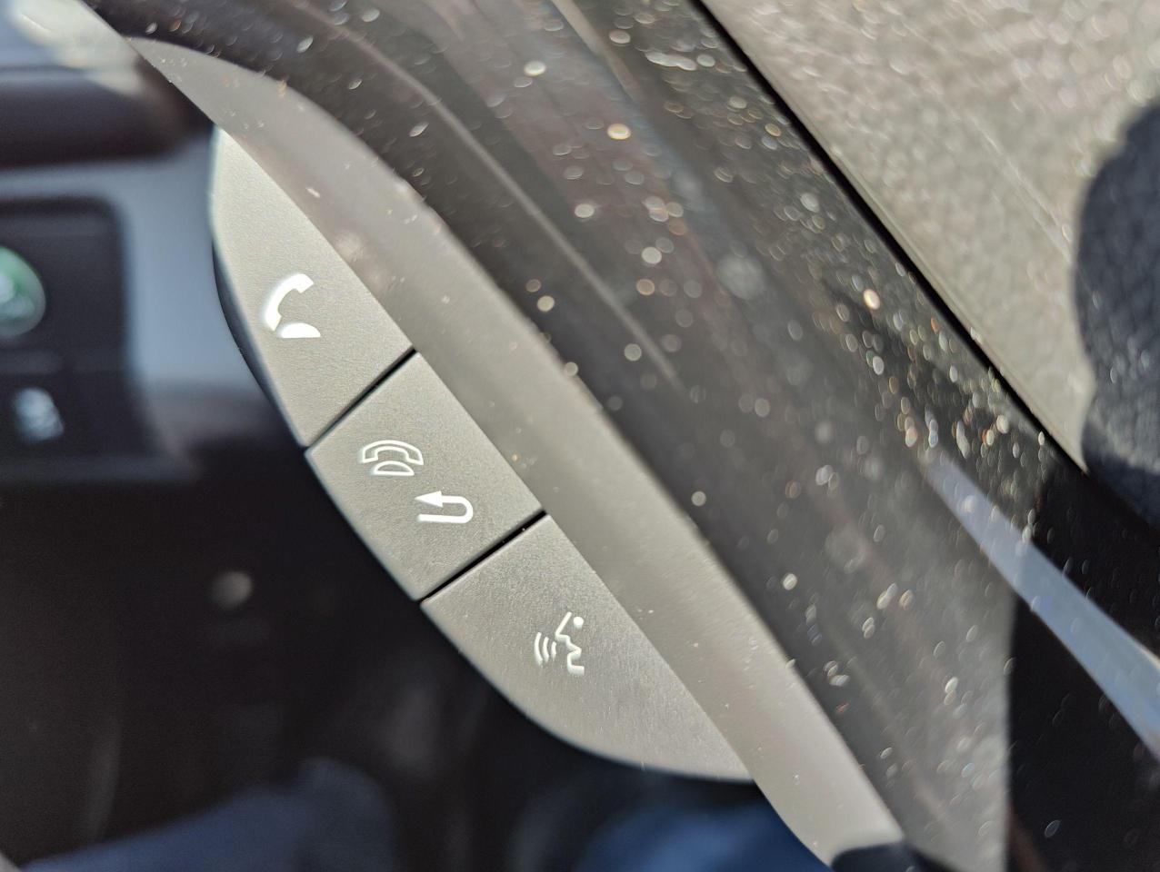 2018 Honda HR-V LX AWD • Low Milage! No Accidents! - Photo #18