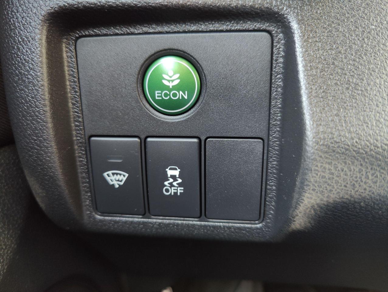 2018 Honda HR-V LX AWD • Low Milage! No Accidents! - Photo #19