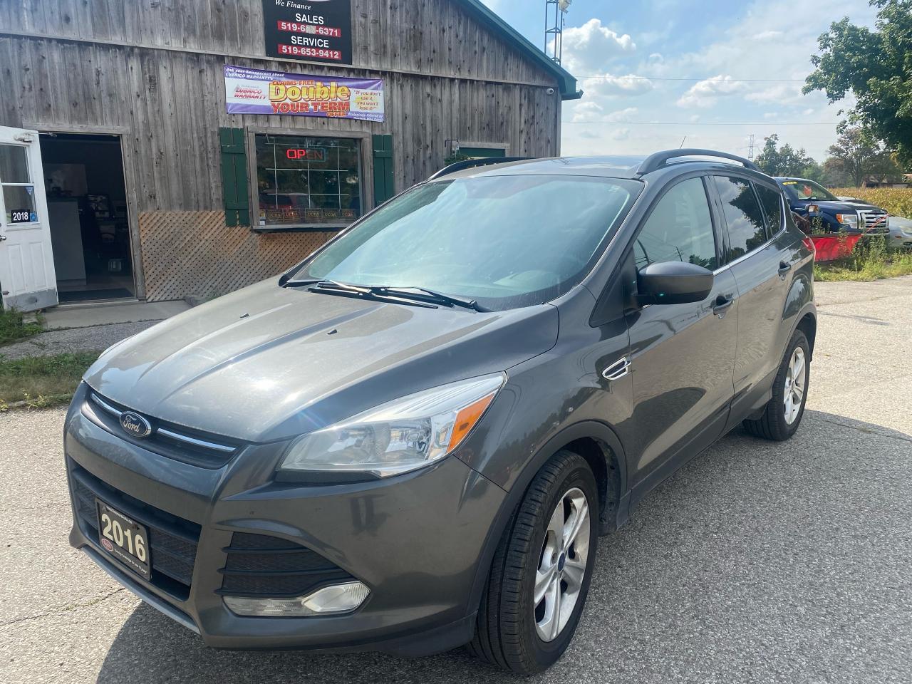 2016 Ford Escape SE AWD - Photo #1