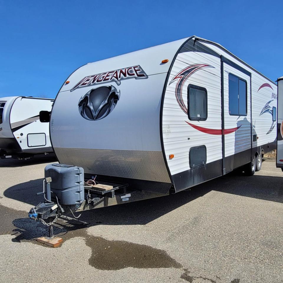 2014 Forest River Vengeance BWZVGT29V TRAVEL TRAILER