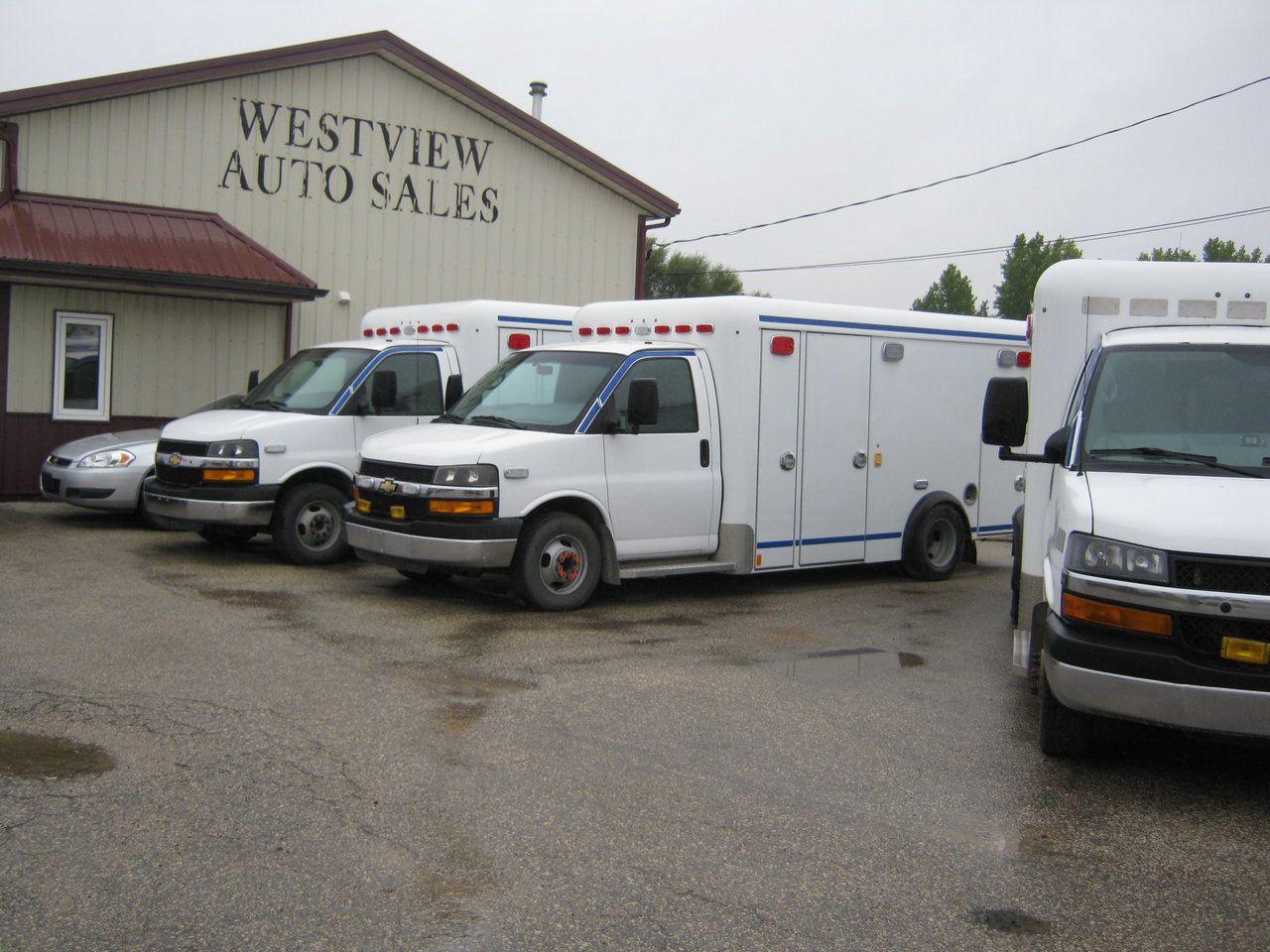 Used 2015 Chevrolet Express Commercial Cutaway G3500 for sale in Headingley, MB