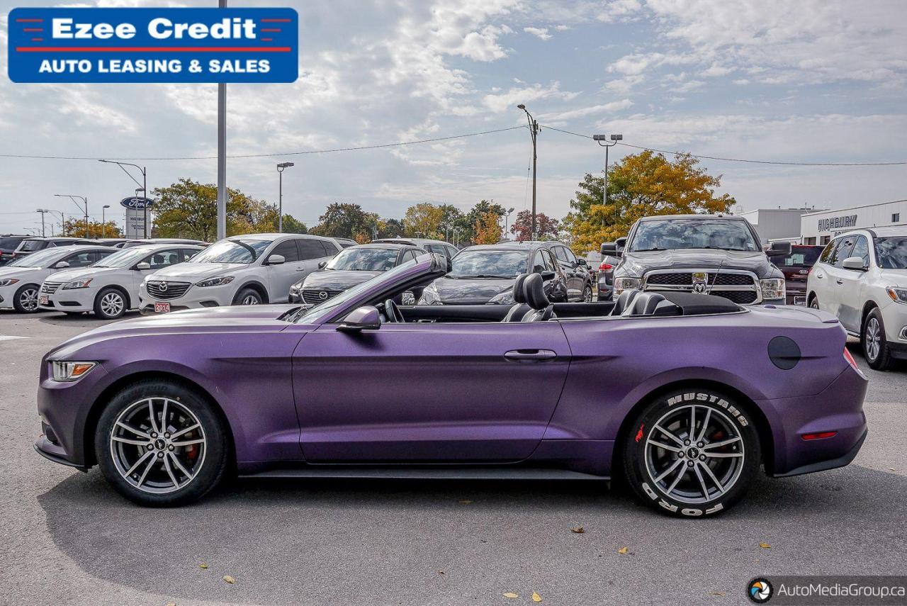 2015 Ford Mustang EcoBoost Premium Photo29