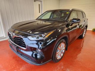 Used 2020 Toyota Highlander LIMITED AWD for sale in Pembroke, ON