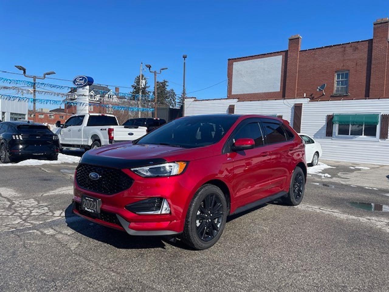 2022 Ford Edge 