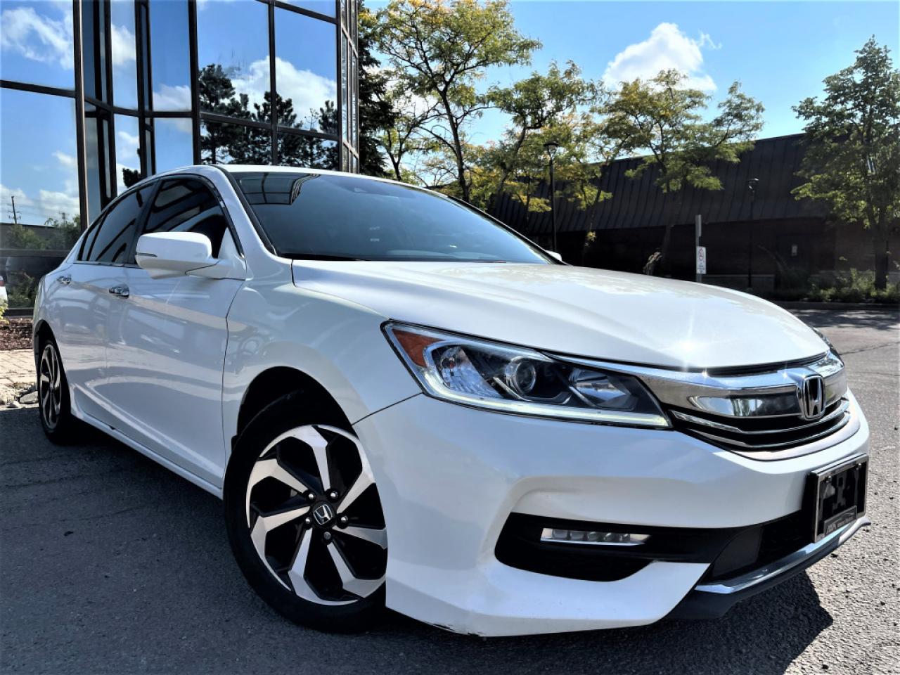 Used 2017 Honda Accord Sedan EX-L|DUAL DISPLAY|SUNROOF|ALLOYS|HEATED SEATS|LEATHER| for sale in Brampton, ON