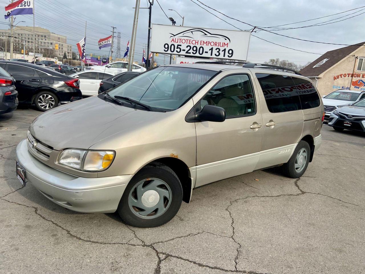 Used 2000 Toyota Sienna /Trade special/Driven Daily for sale in Mississauga, ON