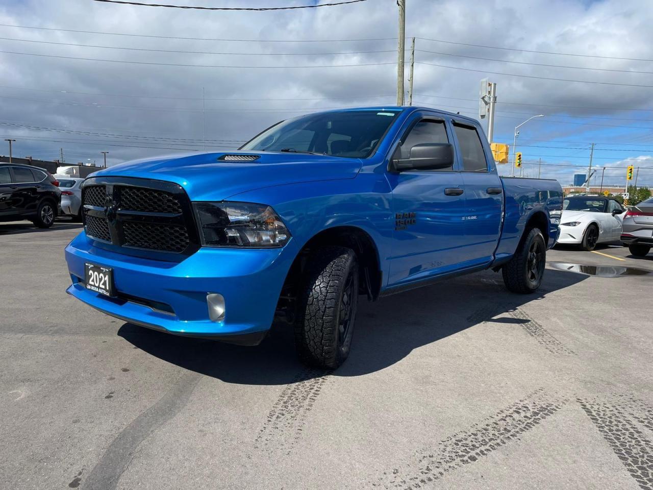 2021 RAM 1500 Express 4x4 Quad Cab 6'4" Box CARPLAY B-TOOTH B-CA Photo2