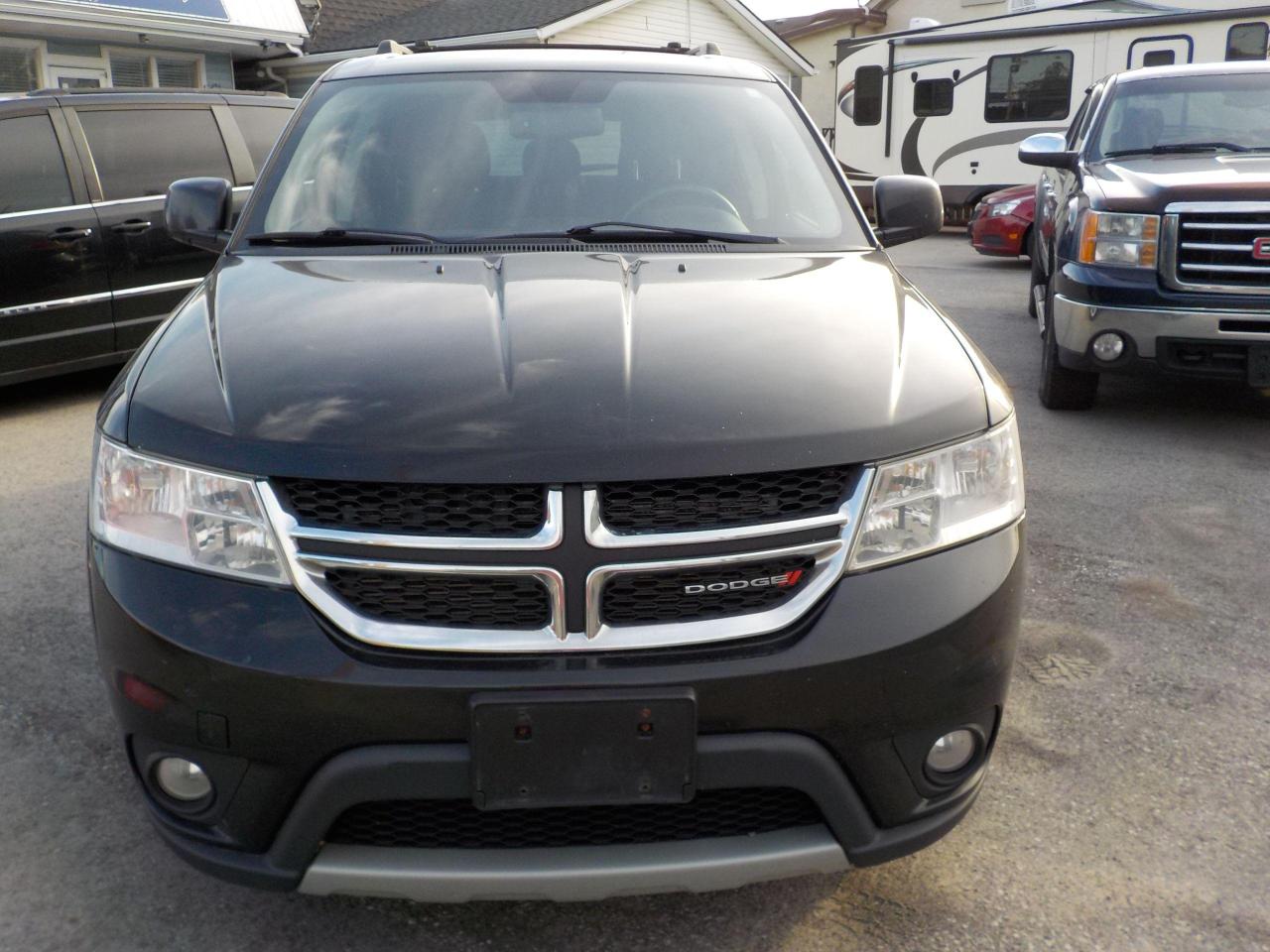 2017 Dodge Journey FWD 4DR SXT - Photo #2