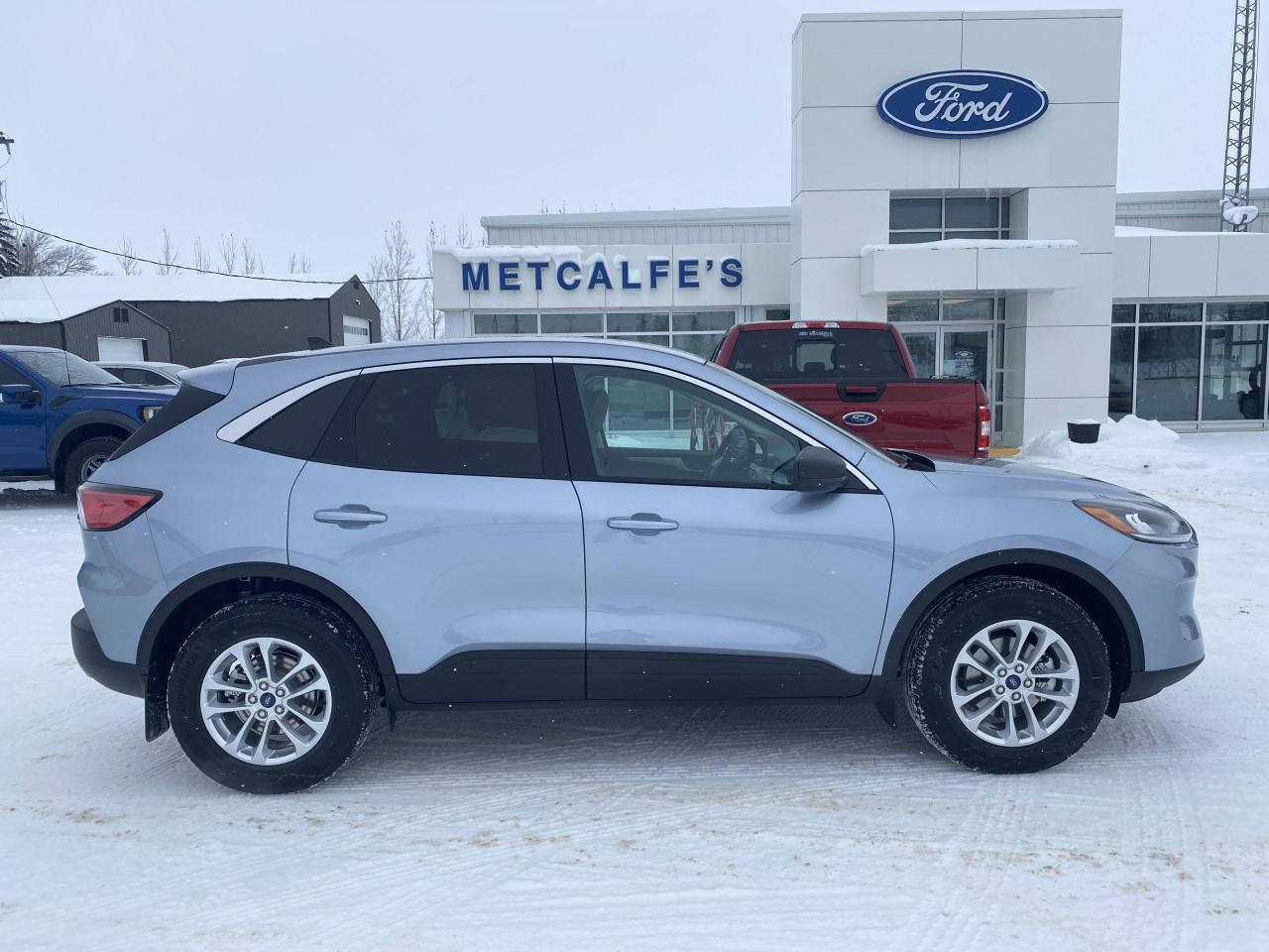 Image - 2022 Ford Escape 