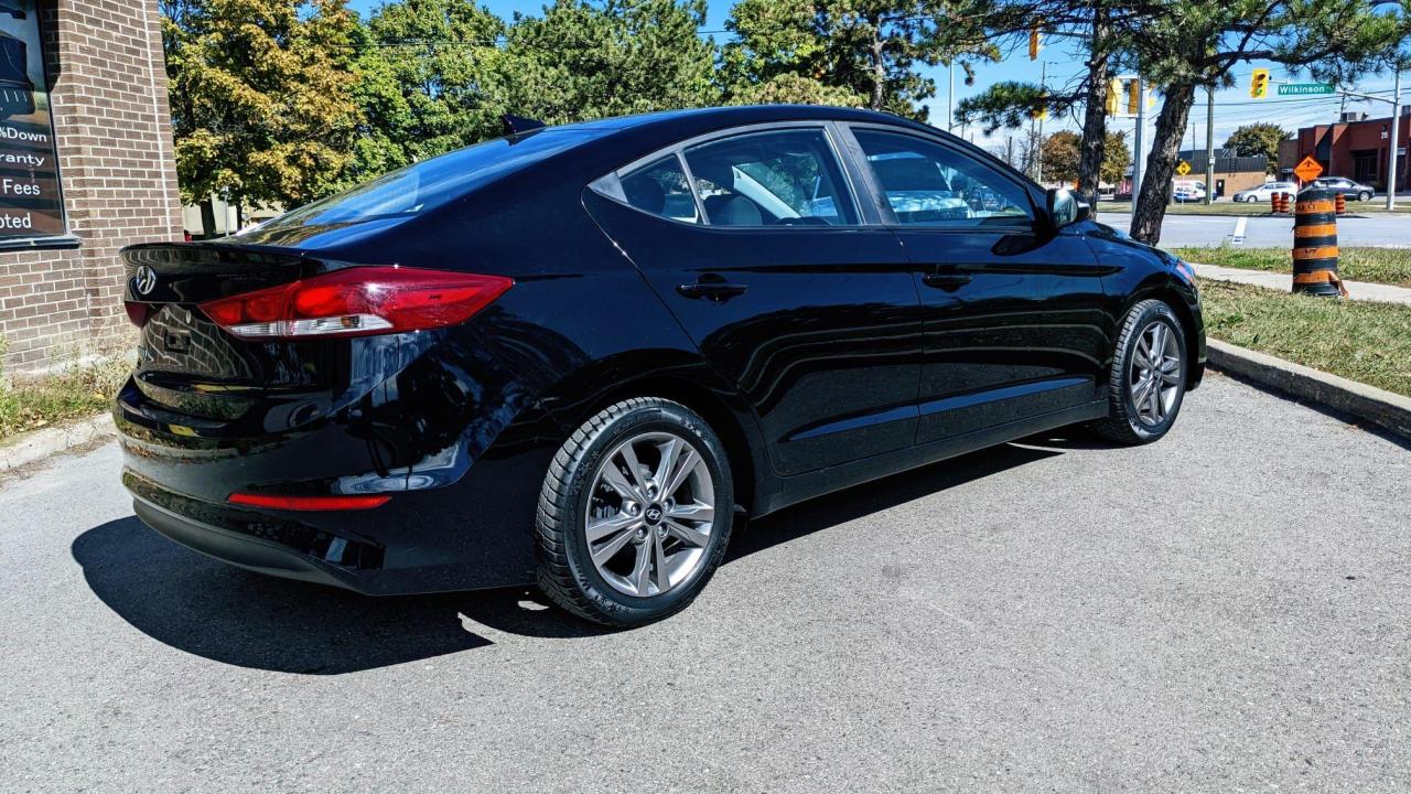 2018 Hyundai Elantra GL Photo2
