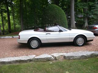 1988 Cadillac Allante CONVERTIBLE     Available In Sutton West Ontario - Photo #2