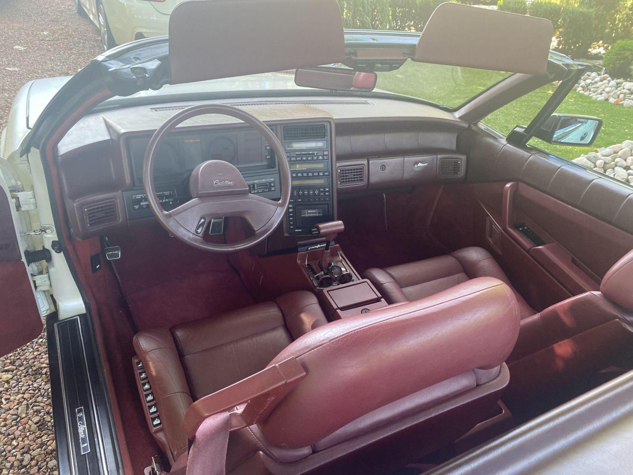 1988 Cadillac Allante CONVERTIBLE     Available In Sutton West Ontario - Photo #31