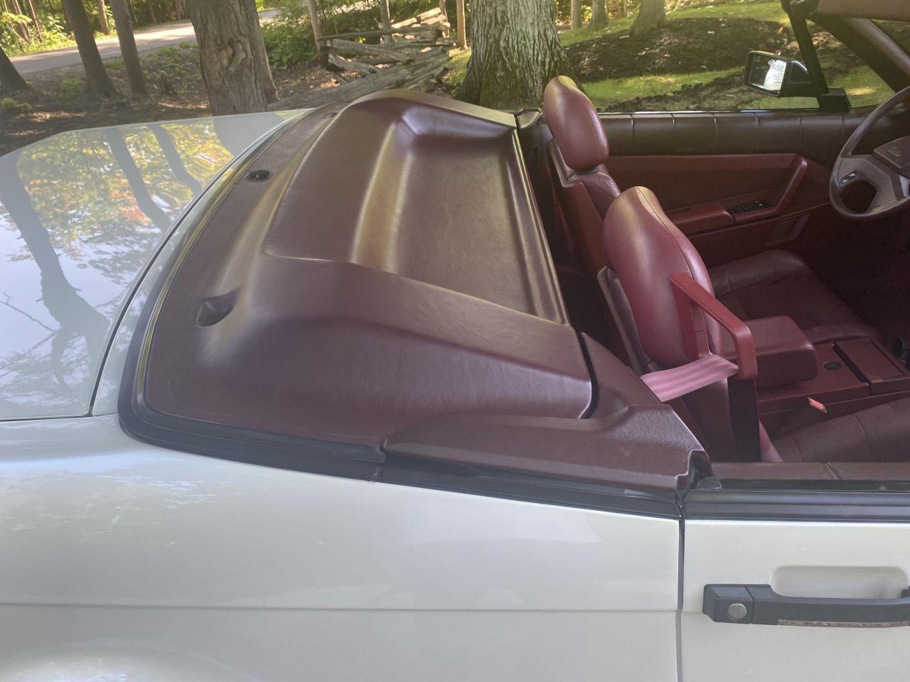 1988 Cadillac Allante CONVERTIBLE     Available In Sutton West Ontario - Photo #46