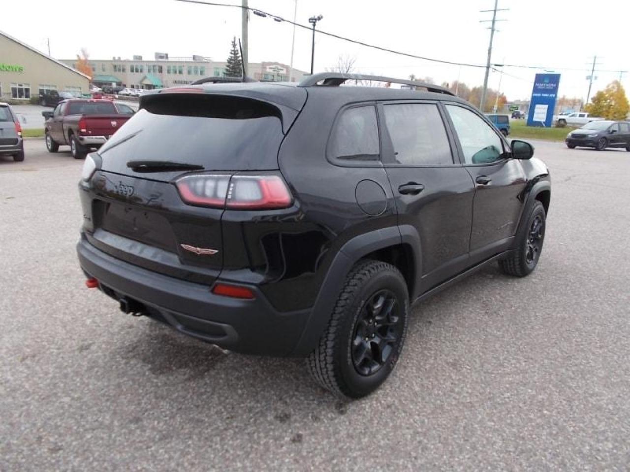2022 Jeep Cherokee Trailhawk Elite Photo3