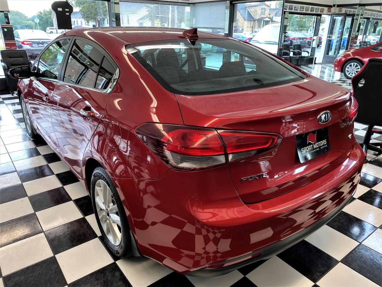 2017 Kia Forte EX+Camera+New Brakes+ApplePlay+Heated Seats+A/C - Photo #2
