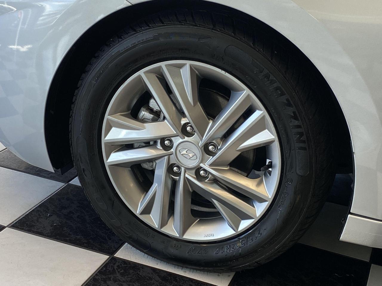 2019 Hyundai Elantra Preferred W/Sun & Safety+New Tires+Tinted+LEDs+A/C - Photo #51