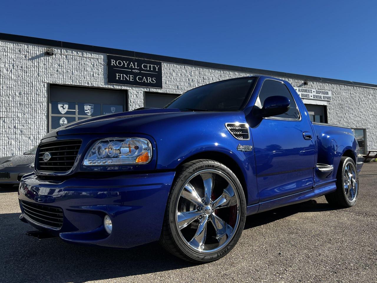 2004 Ford F-150 SVT Lightning 5.4L Supercharged
