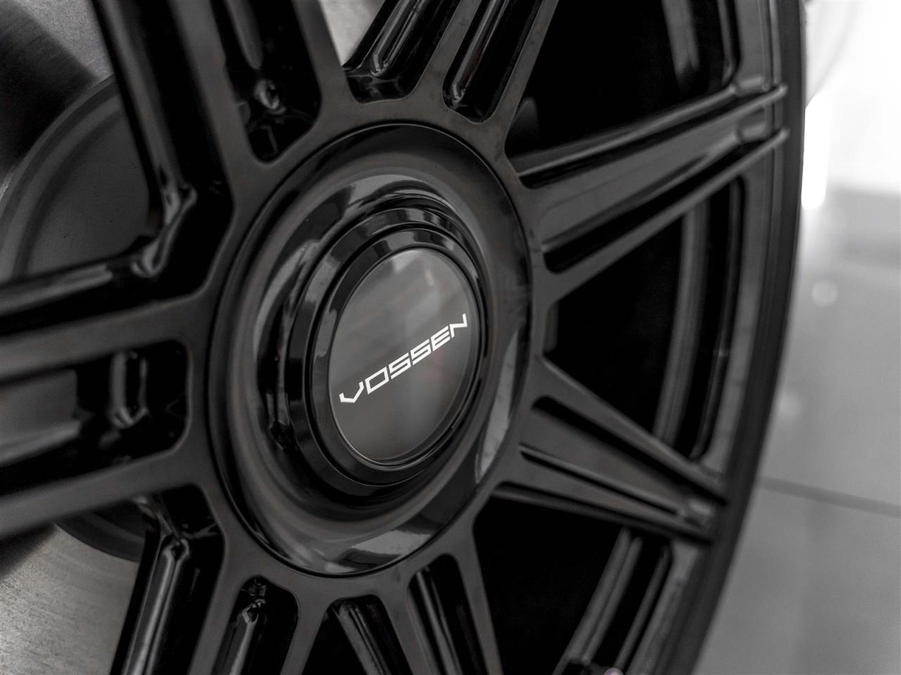 2022 Bentley Continental Flying Spur 1 OF A KIND|VOSSEN FORGED|STARLIGHT HEADLINER|CARBON|NAIM FOR BENTLEY Photo