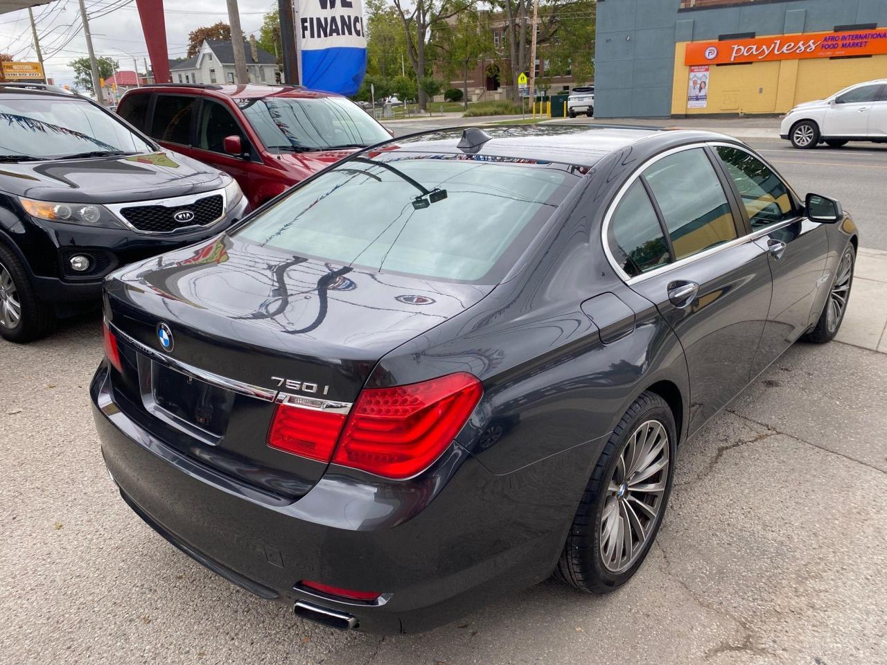 2009 BMW 7 Series 750 i - Photo #13