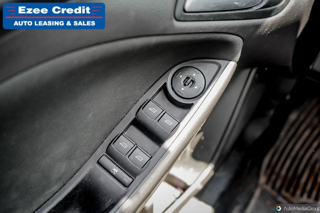 2015 Ford Focus SE Photo