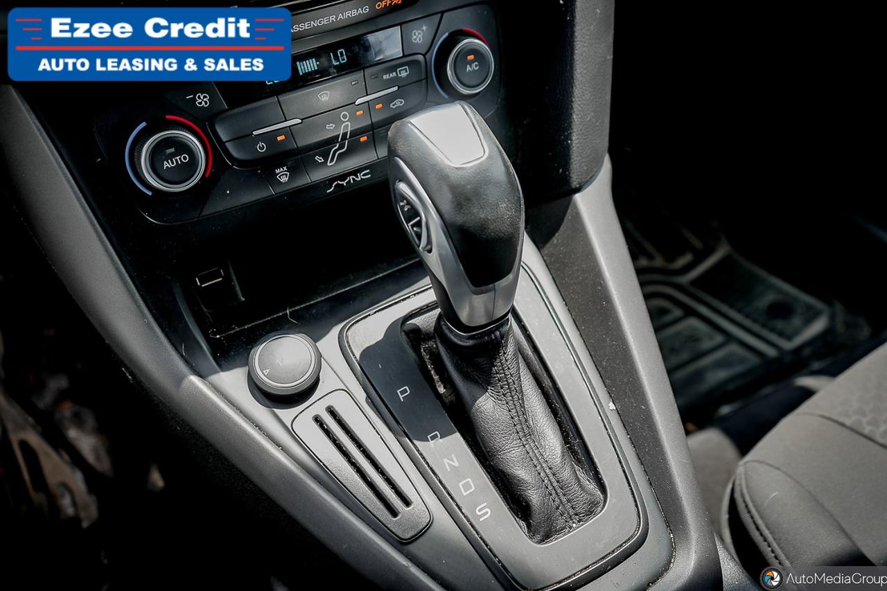 2015 Ford Focus SE Photo49