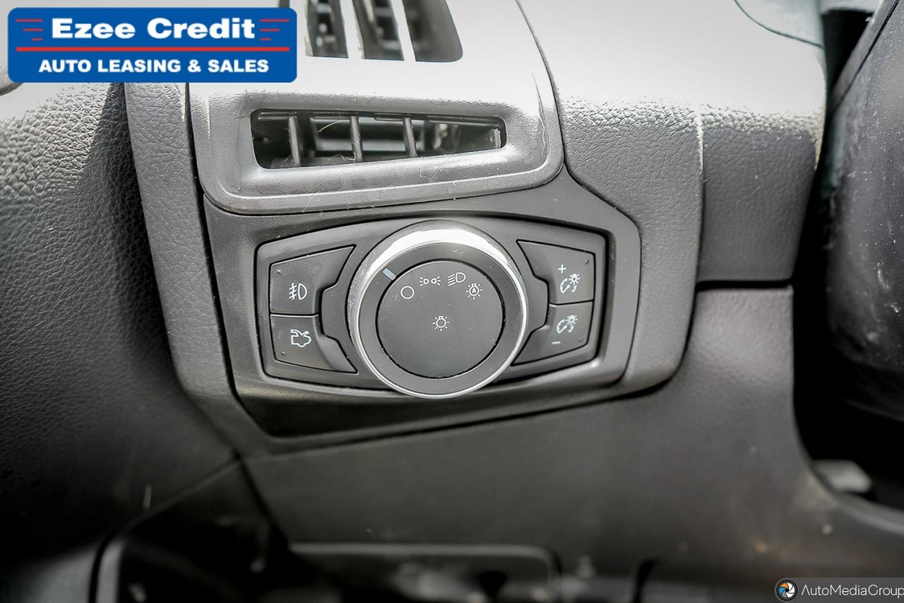 2015 Ford Focus SE Photo