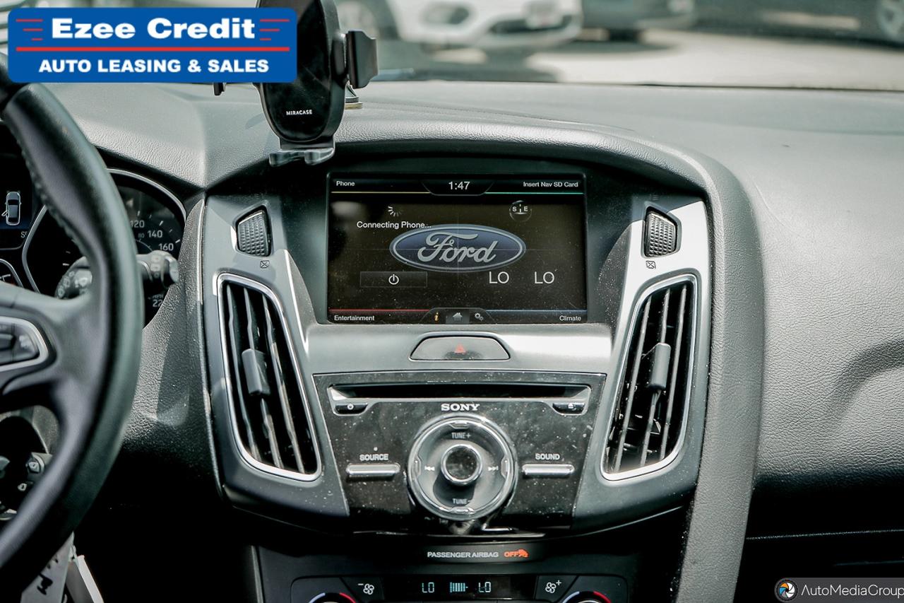 2015 Ford Focus SE Photo