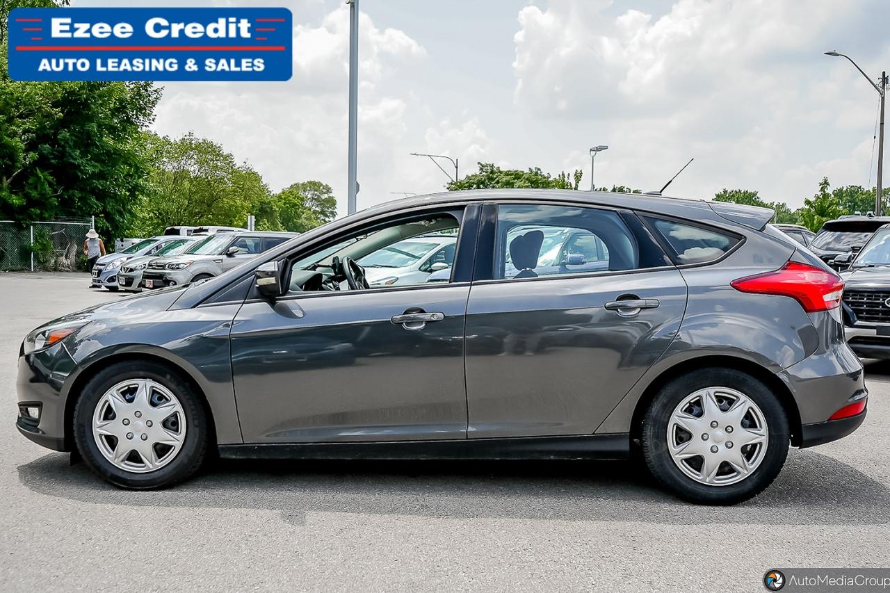 2015 Ford Focus SE Photo34