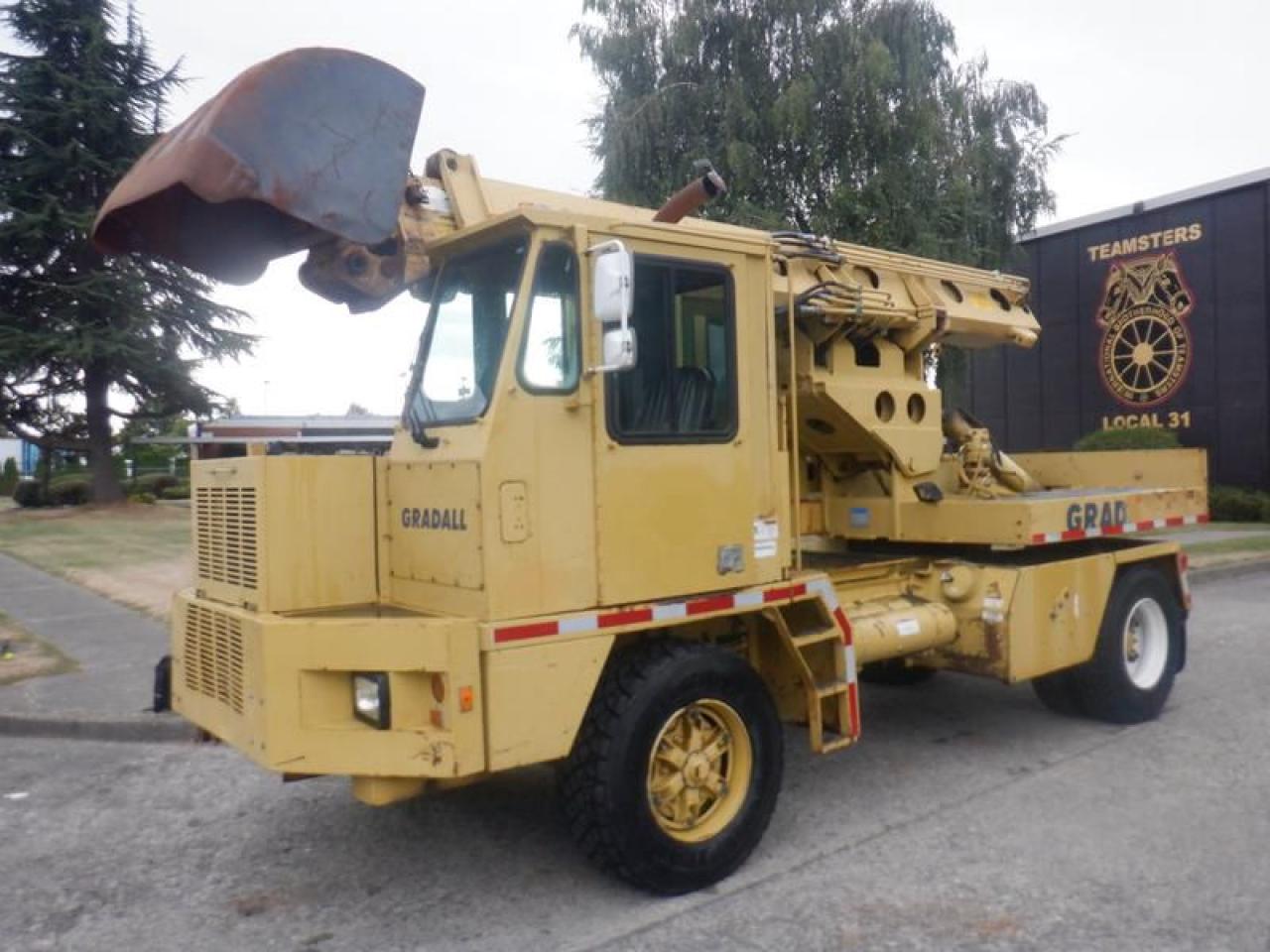 Used 1998 Gradall G3WD Diesel for sale in Burnaby, BC