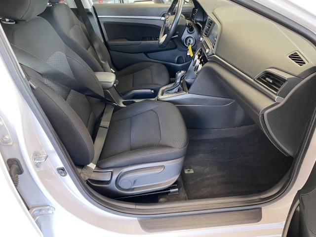 2019 Hyundai Elantra Preferred+ApplePlay+Blind Spot+CLEAN CARFAX Photo21