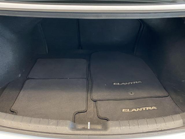 2019 Hyundai Elantra Preferred+ApplePlay+Blind Spot+CLEAN CARFAX Photo25