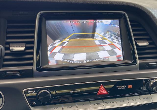 2019 Hyundai Elantra Preferred+ApplePlay+Blind Spot+CLEAN CARFAX Photo27