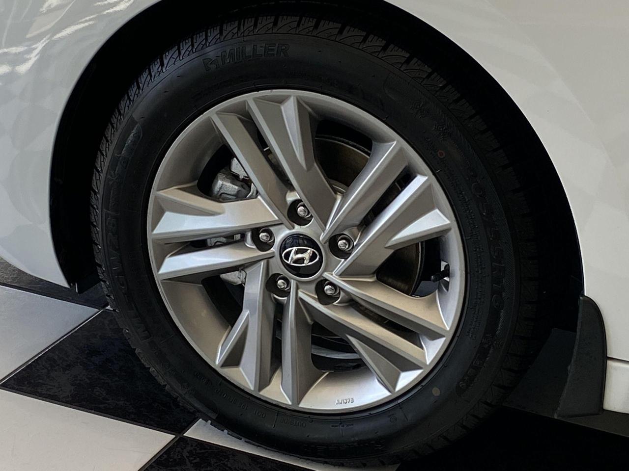 2019 Hyundai Elantra Preferred+ApplePlay+Blind Spot+CLEAN CARFAX - Photo #51