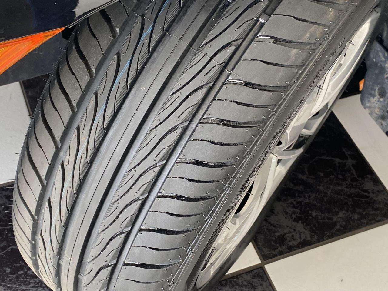 2016 Honda Civic LX+New Tires & Brakes+ApplePlay+CLEAN CARFAX - Photo #10