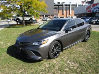 Used 2019 Toyota Camry SE ~ LEATHER ~ SUNROOF ~ NO ACCIDENTS ~ LOW KM for sale in Toronto, ON