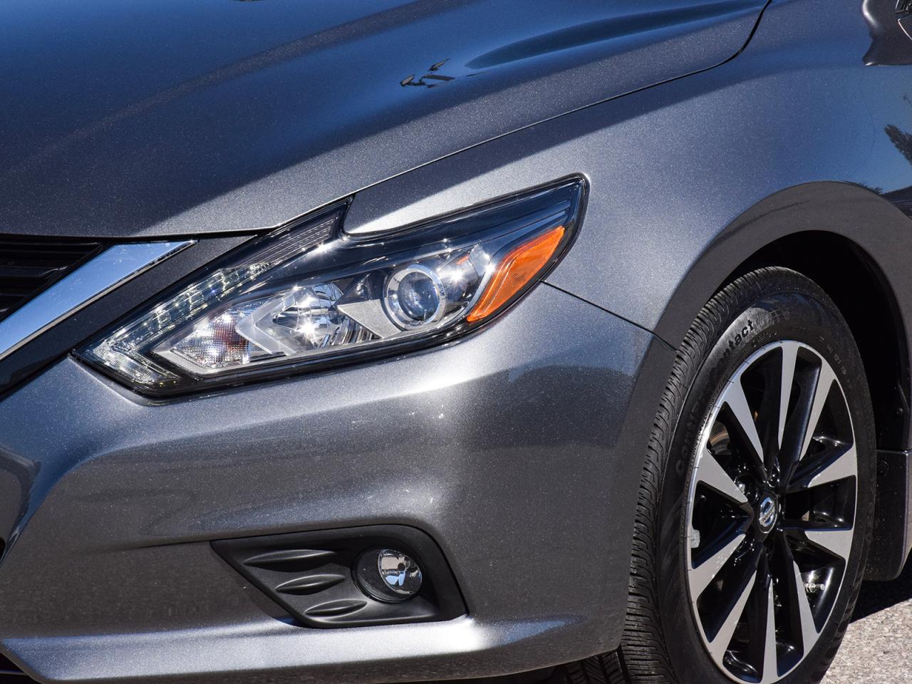 2018 Nissan Altima 2.5 SL Tech ~Nav ~Cam ~Bluetooth ~Leather ~Sunroof Photo4