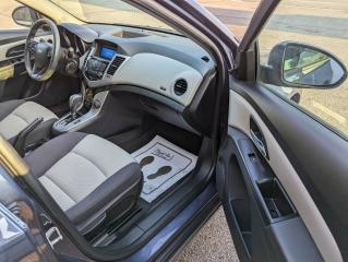 2014 Chevrolet Cruze 1.8 *Bluetooth/Cruise Control/Drives Like New* - Photo #26