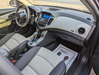 2014 Chevrolet Cruze 1.8 *Bluetooth/Cruise Control/Drives Like New* - Photo #29