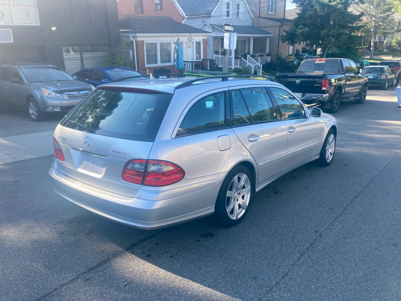 2007 Mercedes-Benz E-Class 3.5L/AWD/NAV/SUNROOF/7PASSENGER/CERTIFIED/NOACCID - Photo #4