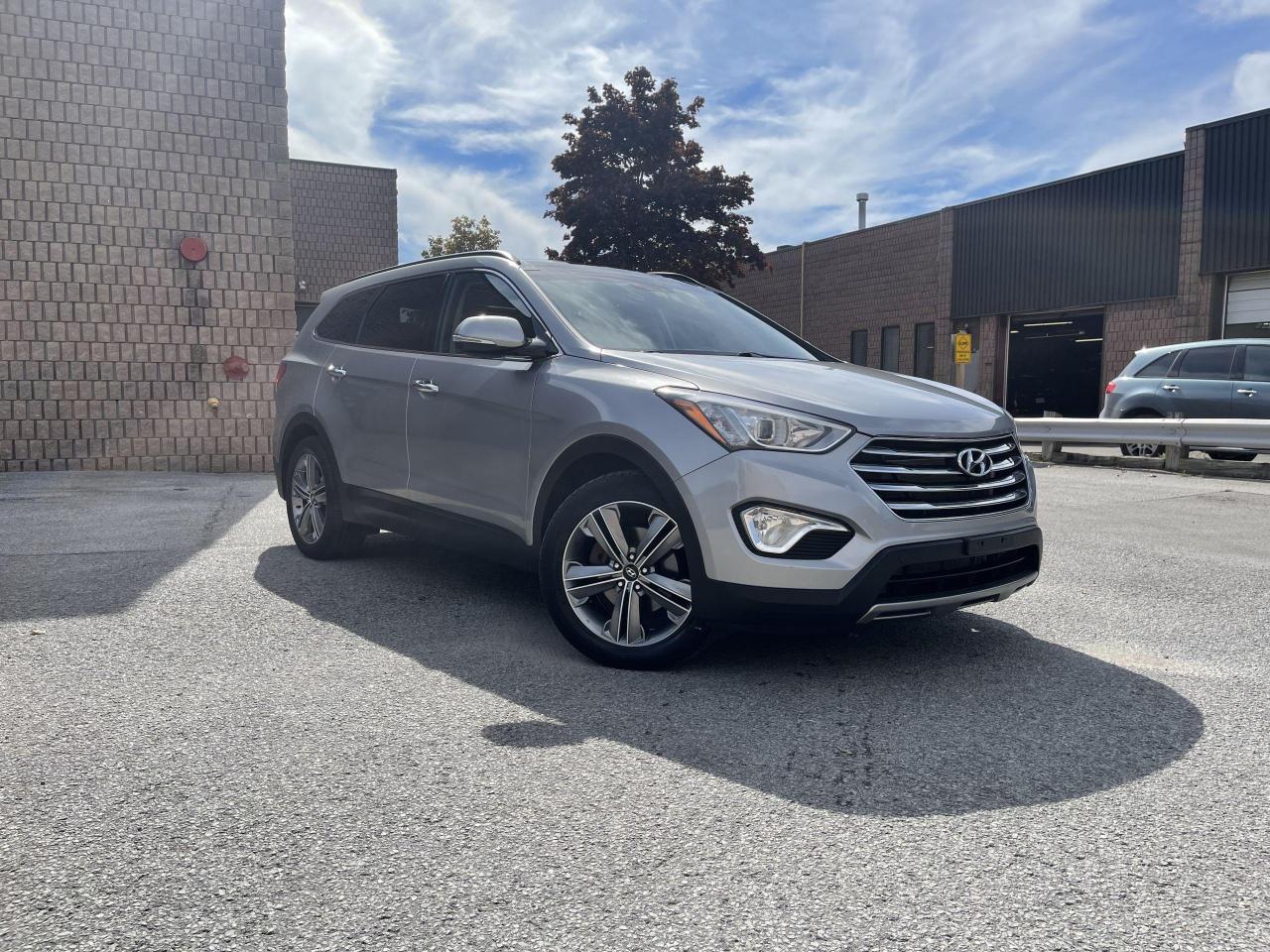 Used 2014 Hyundai Santa Fe XL AWD 3.3L LTD-6Passneger -Navi-Leather-Panroof-Cam for sale in Thornhill, ON