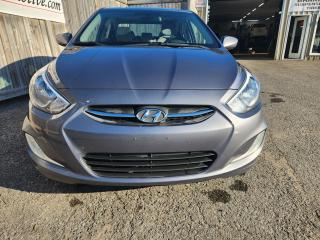 2017 Hyundai Accent SE , Sunroof , Only 55000 Kms - Photo #6
